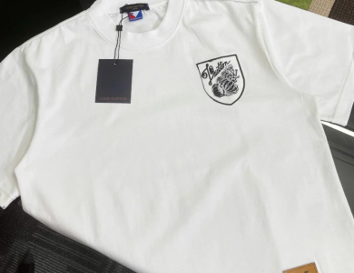 Áo Phông Nam Lờ Vê Đính Logo Vai Áo Siêu Đẹp - Áo Thun Lờ Vê Nam Nữ Chất Cotton Cao Cấp